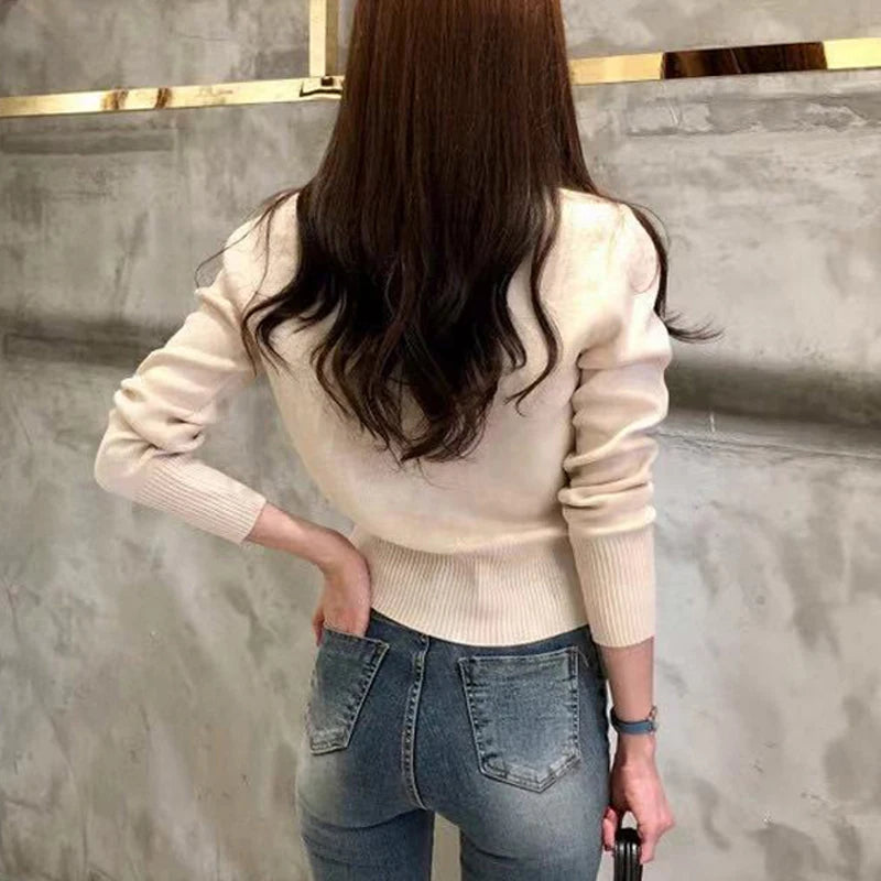 Elegant Knit Button Cardigan – Long Sleeve Slim Fit Women’s Sweater